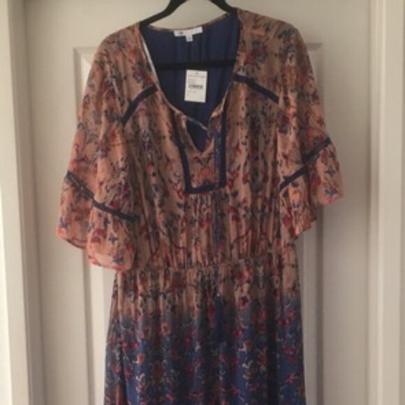New Patterned Maxi Dress XL - Picture 3 of 3